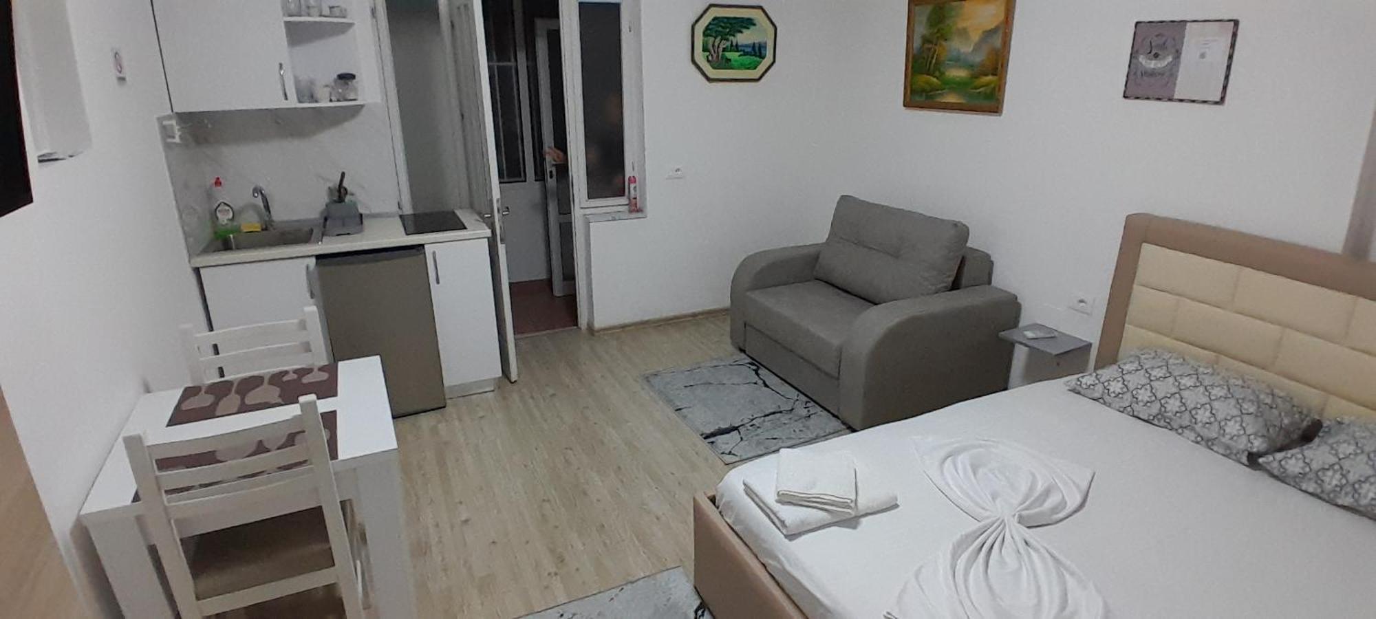 Klent Studio Apartment Pogradec Zewnętrze zdjęcie